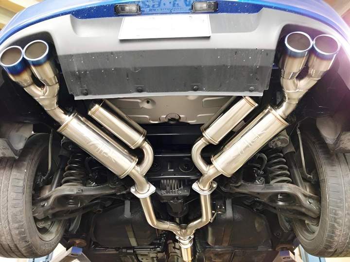 Pose et réparation de systèmes d’échappement complets